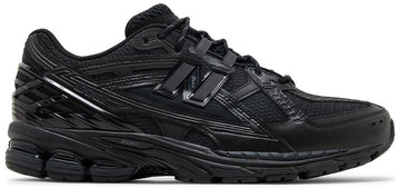 1906U Triple Black