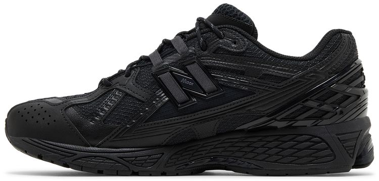 1906U Triple Black