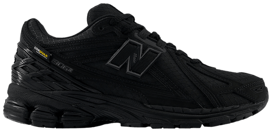 1906R Cordura 'Black Magnet'